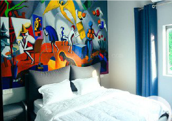 建德对于酒店的墙体彩绘而言更注重哪些方面？